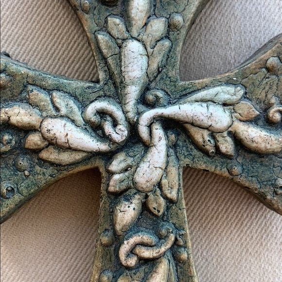 Decorative Green Cross - Picture 2 of 9
